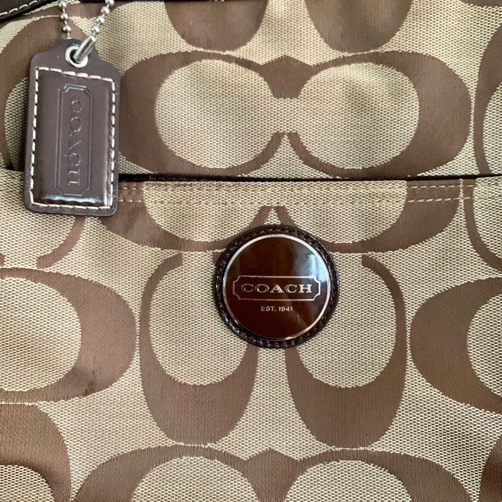 Coach XL Tote Bag - Picture 4 of 11